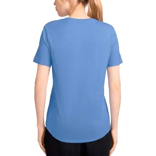 Remera Nike Sportswear Club Essentials