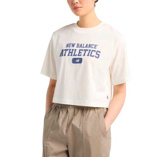 Remera New Balance Heritage Relaxed