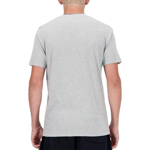 Remera New Balance Sport Essentials