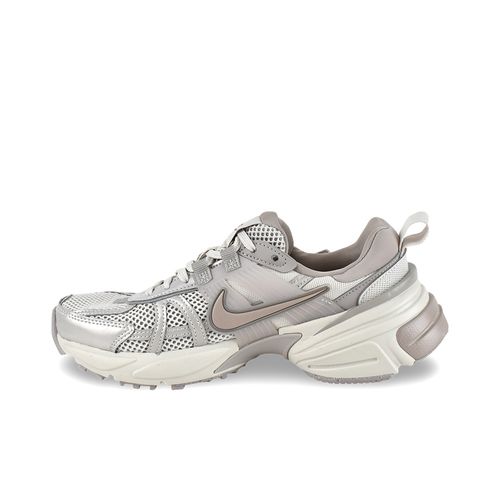 Zapatilla Nike V2K Run